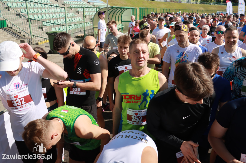 Fotorelacja I: III Bieg Zawierciański - rozgrzewka i start