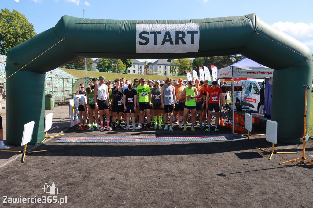 Fotorelacja I: III Bieg Zawierciański - rozgrzewka i start