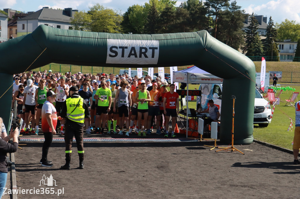 Fotorelacja I: III Bieg Zawierciański - rozgrzewka i start