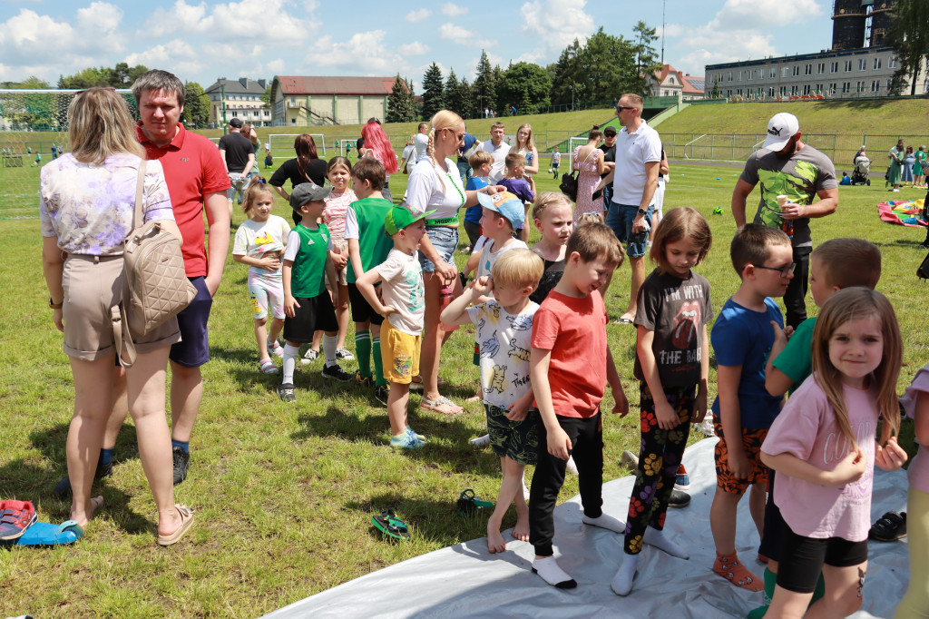 Fotorelacja: Piłkarski Dzień Dziecka z Wartą Zawiercie