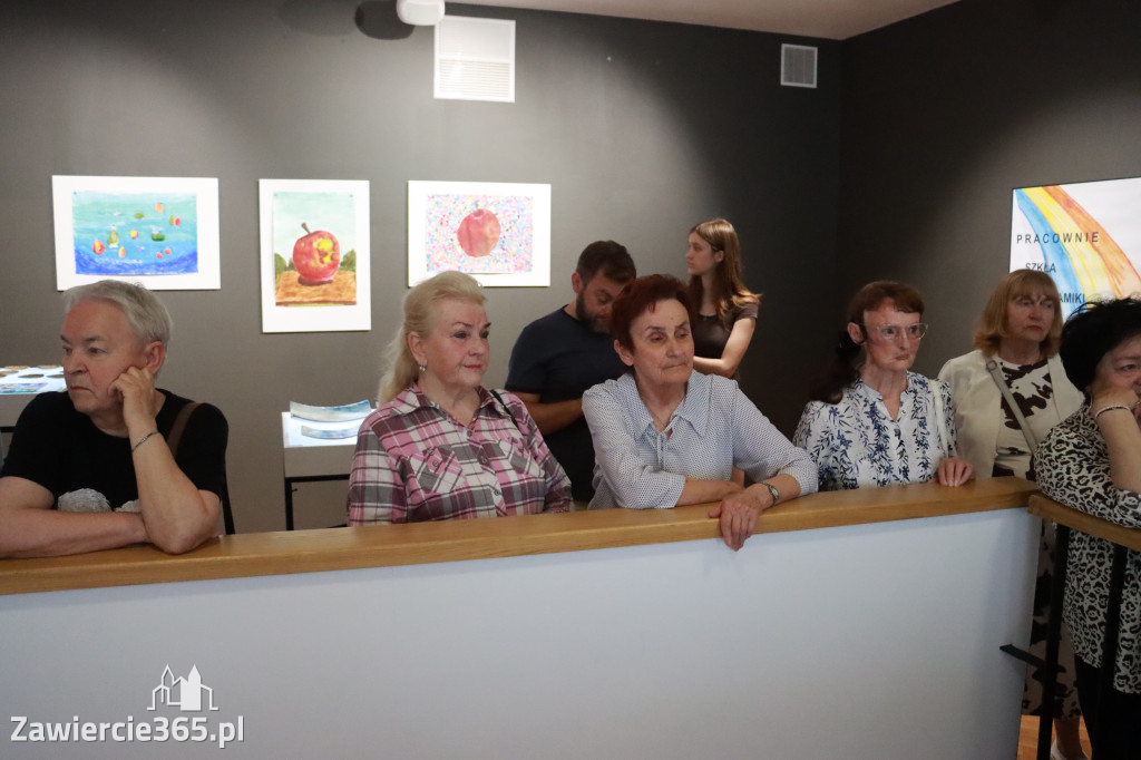Fotorelacja: Średnisaż NA LUDOWO w MOK Zawiercie