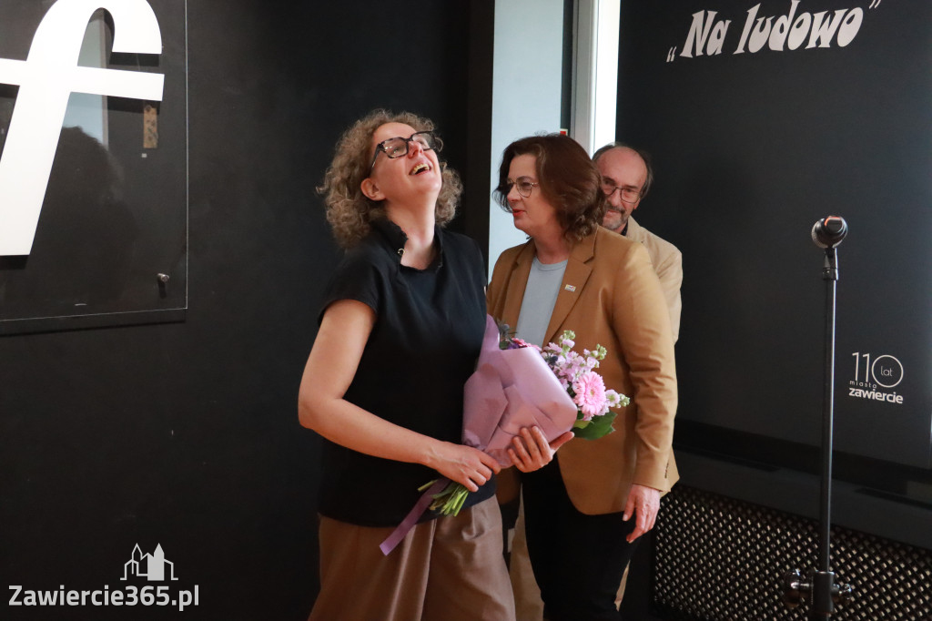 Fotorelacja: Średnisaż NA LUDOWO w MOK Zawiercie