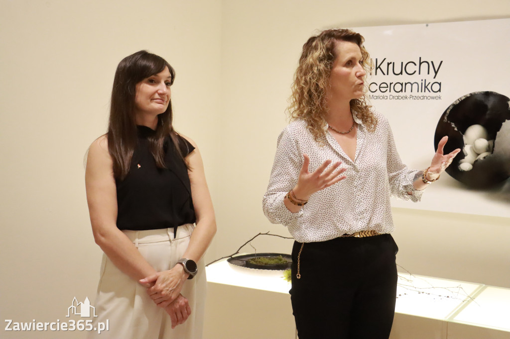Fotorelacja: Wernisaż O!Kruchy w Galerii Stara Łaźnia w Zawierciu
