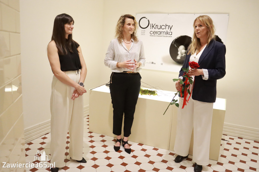 Fotorelacja: Wernisaż O!Kruchy w Galerii Stara Łaźnia w Zawierciu