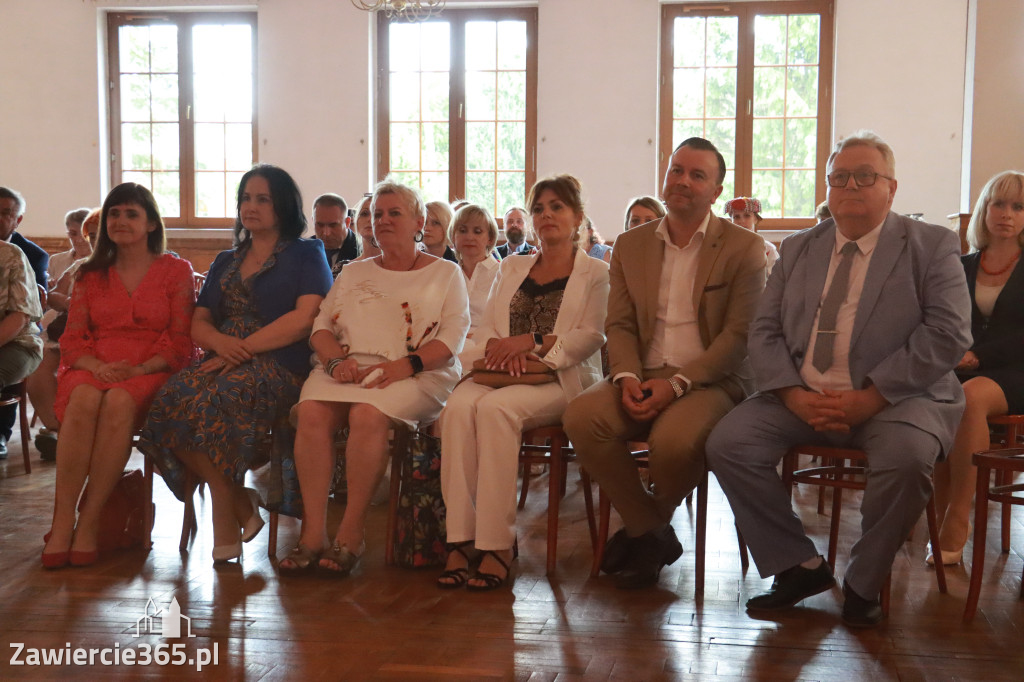 Fotorelacja: Wręczenie Nagród „AKTYWNI W DZIAŁANIU” w Zawierciu