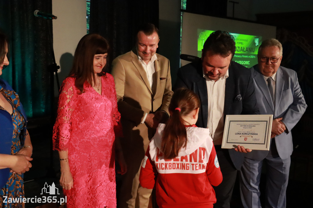 Fotorelacja: Wręczenie Nagród „AKTYWNI W DZIAŁANIU” w Zawierciu