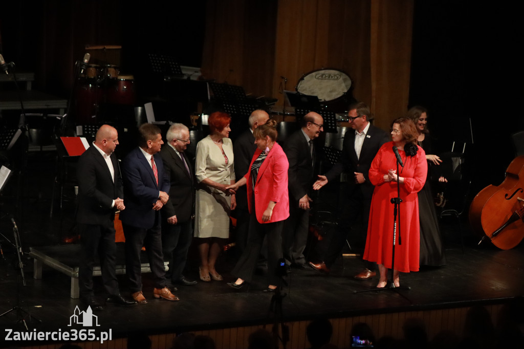 Fotorelacja I: Artyści Miastu - 110 lat Zawiercia. Koncert w Mok Zawiercie