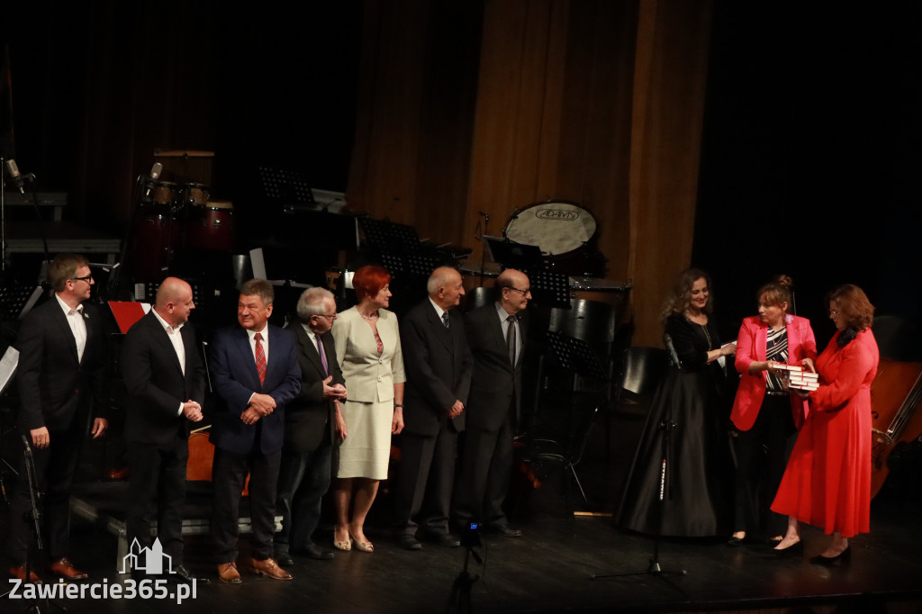 Fotorelacja I: Artyści Miastu - 110 lat Zawiercia. Koncert w Mok Zawiercie