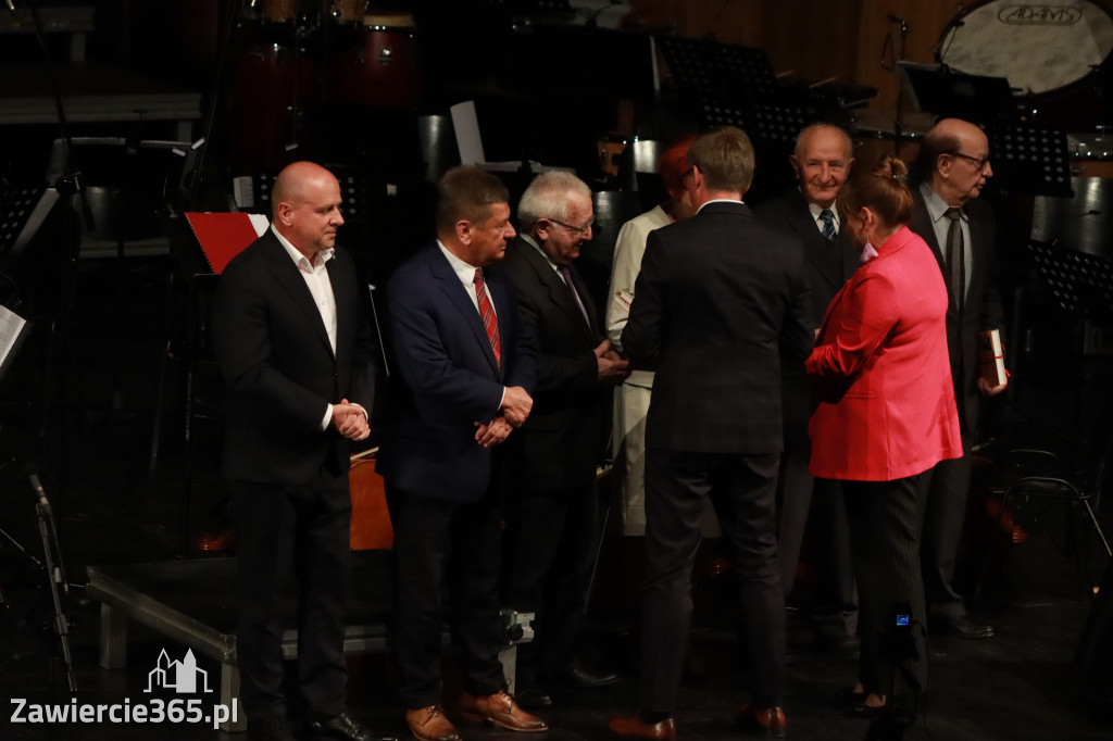 Fotorelacja I: Artyści Miastu - 110 lat Zawiercia. Koncert w Mok Zawiercie