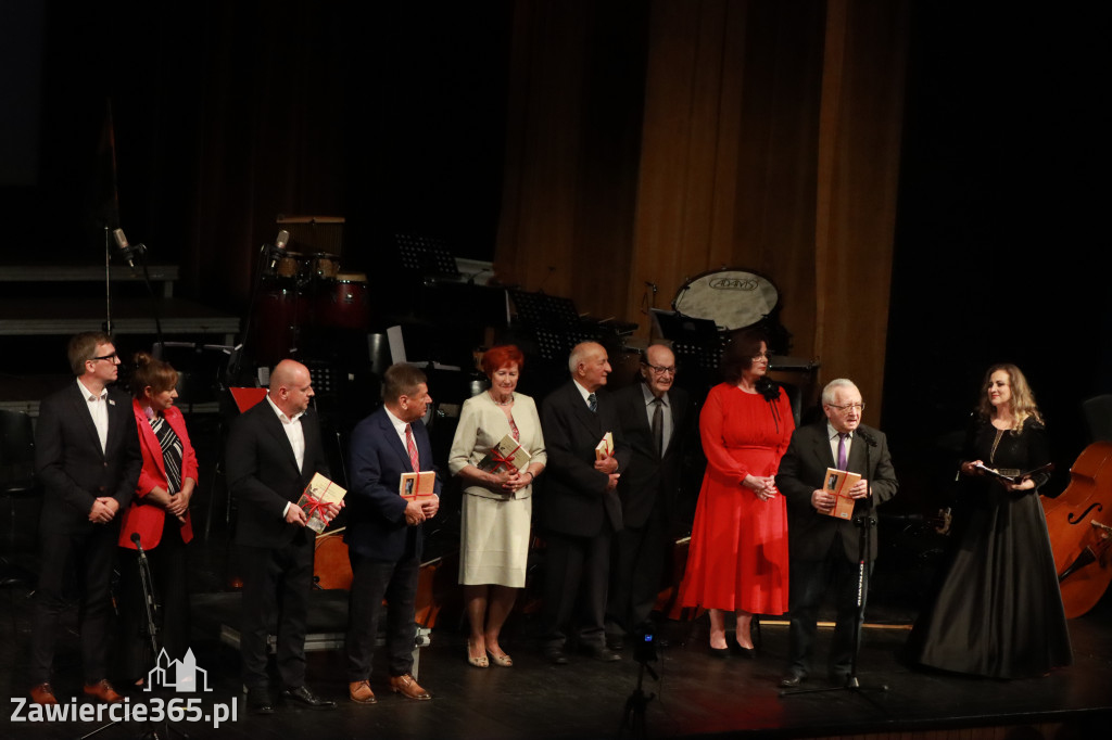 Fotorelacja I: Artyści Miastu - 110 lat Zawiercia. Koncert w Mok Zawiercie