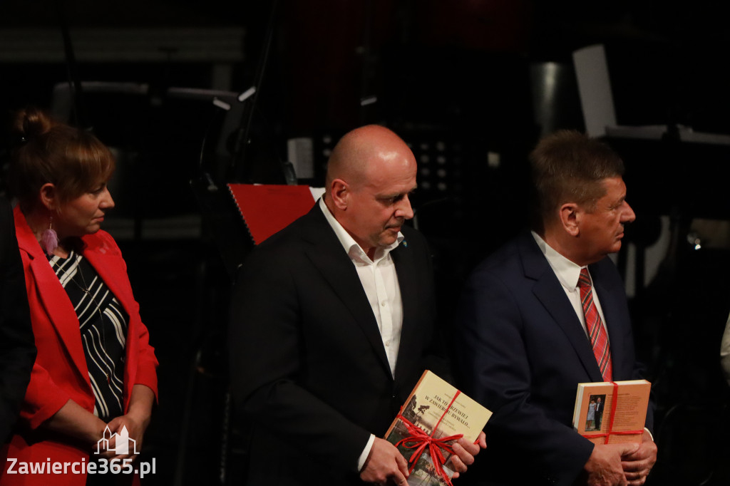 Fotorelacja I: Artyści Miastu - 110 lat Zawiercia. Koncert w Mok Zawiercie