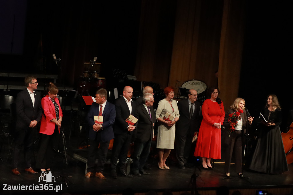 Fotorelacja I: Artyści Miastu - 110 lat Zawiercia. Koncert w Mok Zawiercie