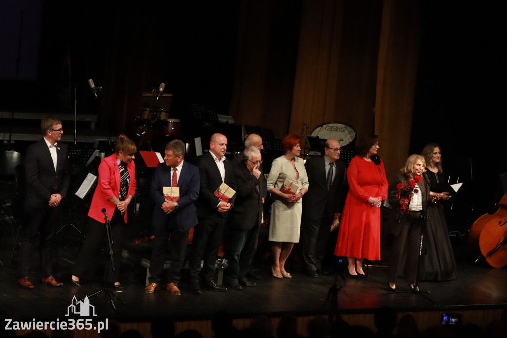 Fotorelacja I: Artyści Miastu - 110 lat Zawiercia. Koncert w Mok Zawiercie