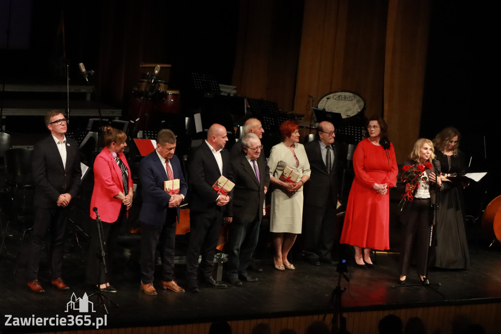 Fotorelacja I: Artyści Miastu - 110 lat Zawiercia. Koncert w Mok Zawiercie