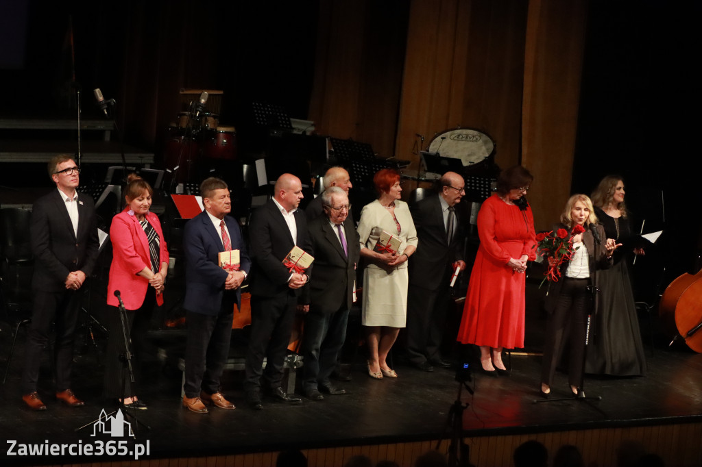 Fotorelacja I: Artyści Miastu - 110 lat Zawiercia. Koncert w Mok Zawiercie