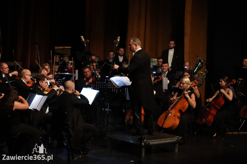 Fotorelacja I: Artyści Miastu - 110 lat Zawiercia. Koncert w Mok Zawiercie