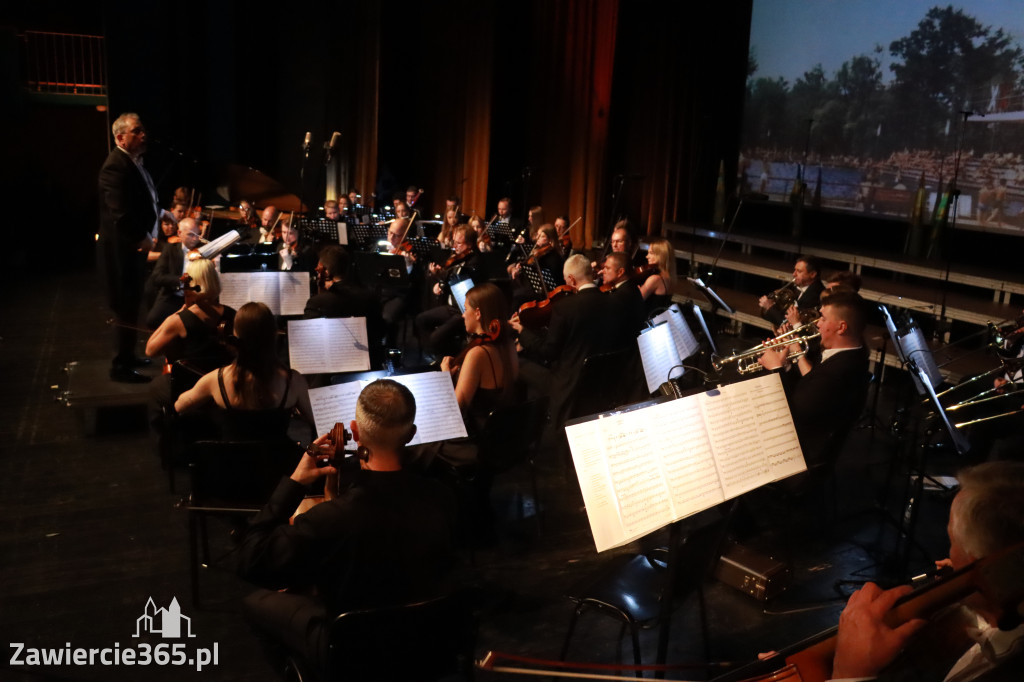Fotorelacja I: Artyści Miastu - 110 lat Zawiercia. Koncert w Mok Zawiercie