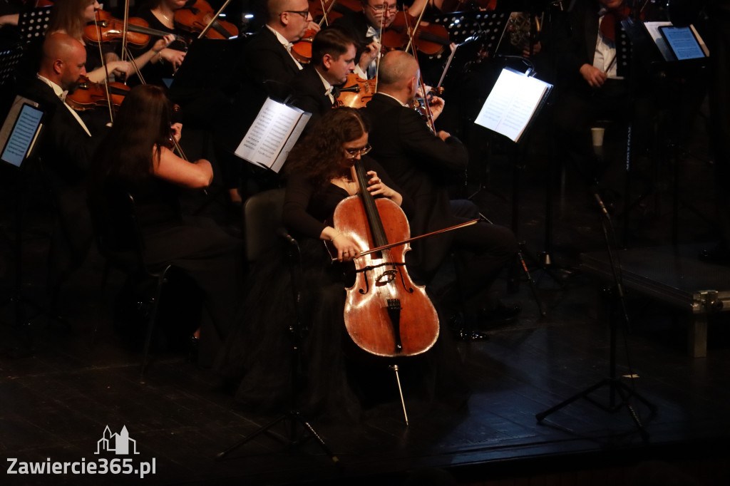 Fotorelacja I: Artyści Miastu - 110 lat Zawiercia. Koncert w Mok Zawiercie