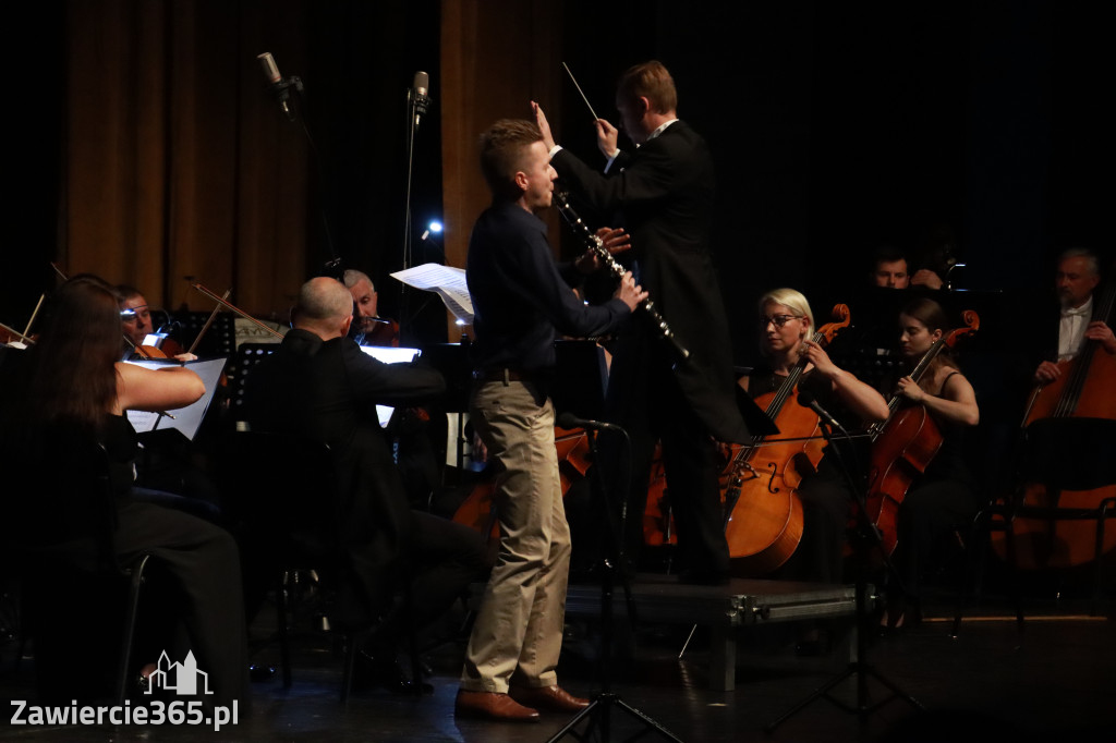 Fotorelacja I: Artyści Miastu - 110 lat Zawiercia. Koncert w Mok Zawiercie