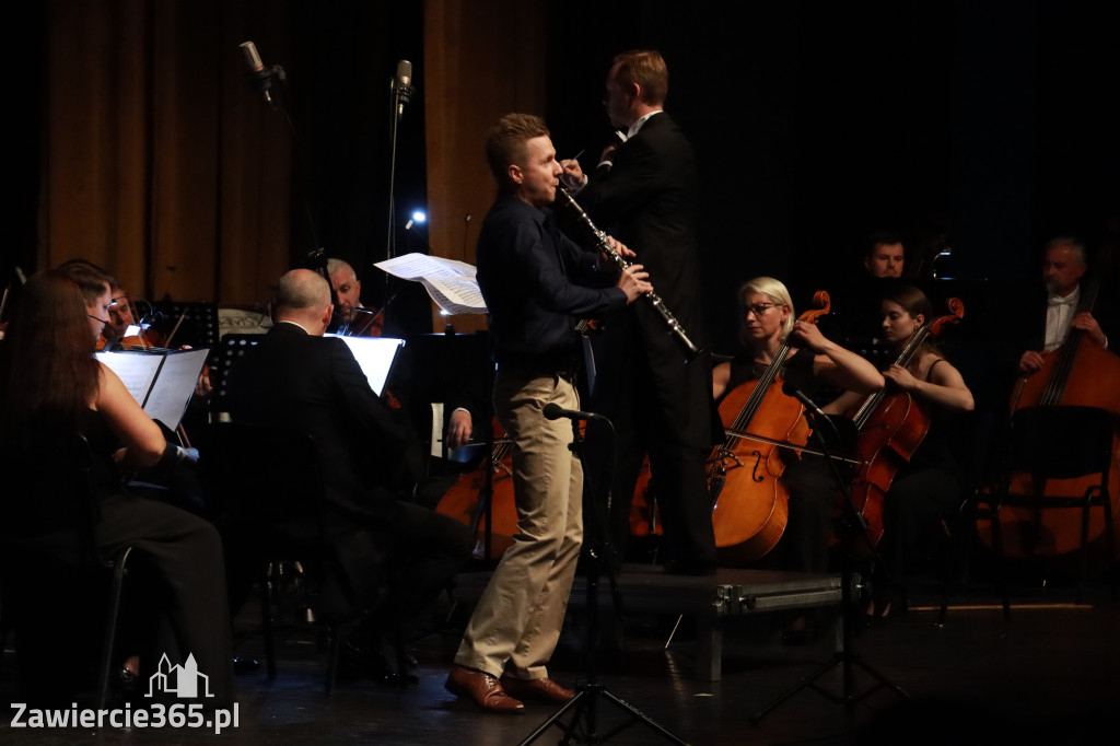 Fotorelacja I: Artyści Miastu - 110 lat Zawiercia. Koncert w Mok Zawiercie