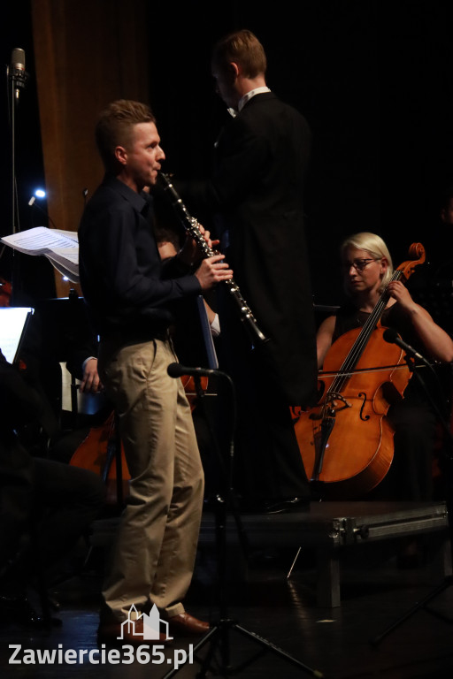 Fotorelacja I: Artyści Miastu - 110 lat Zawiercia. Koncert w Mok Zawiercie