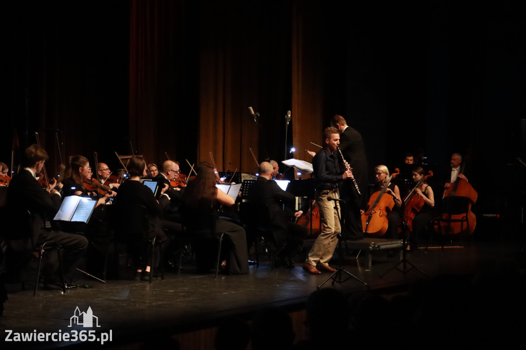 Fotorelacja I: Artyści Miastu - 110 lat Zawiercia. Koncert w Mok Zawiercie