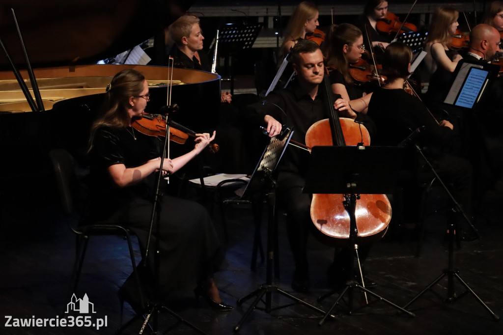 Fotorelacja I: Artyści Miastu - 110 lat Zawiercia. Koncert w Mok Zawiercie