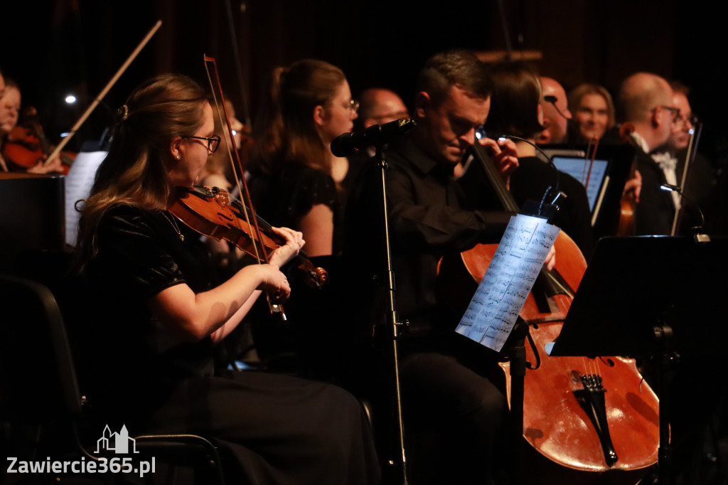 Fotorelacja I: Artyści Miastu - 110 lat Zawiercia. Koncert w Mok Zawiercie