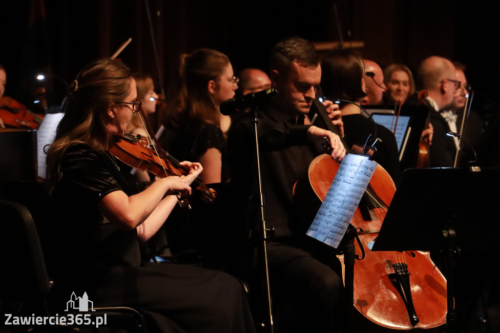 Fotorelacja I: Artyści Miastu - 110 lat Zawiercia. Koncert w Mok Zawiercie
