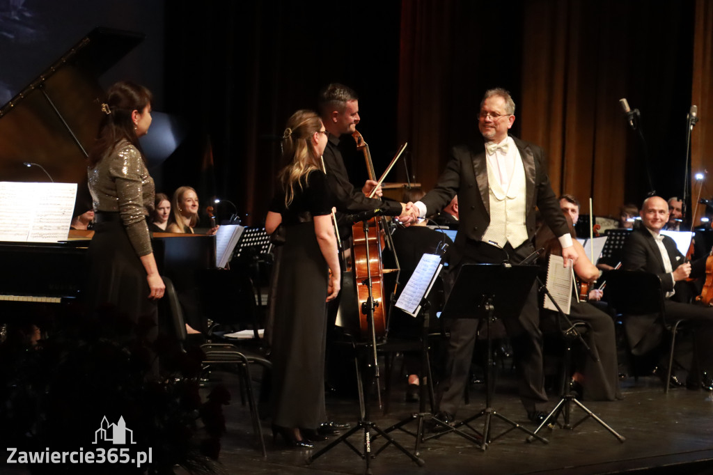 Fotorelacja I: Artyści Miastu - 110 lat Zawiercia. Koncert w Mok Zawiercie