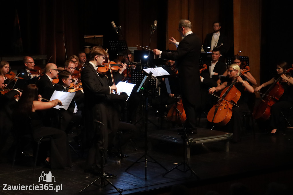 Fotorelacja I: Artyści Miastu - 110 lat Zawiercia. Koncert w Mok Zawiercie