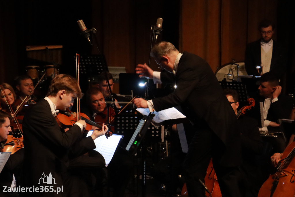 Fotorelacja I: Artyści Miastu - 110 lat Zawiercia. Koncert w Mok Zawiercie