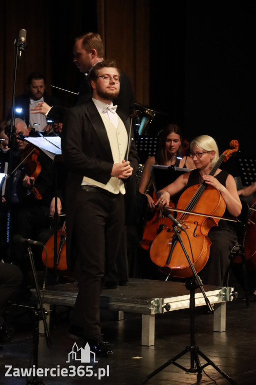 Fotorelacja I: Artyści Miastu - 110 lat Zawiercia. Koncert w Mok Zawiercie