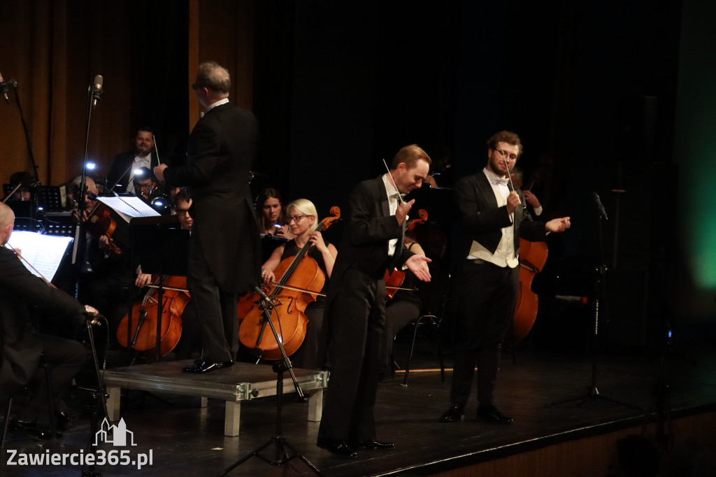 Fotorelacja I: Artyści Miastu - 110 lat Zawiercia. Koncert w Mok Zawiercie