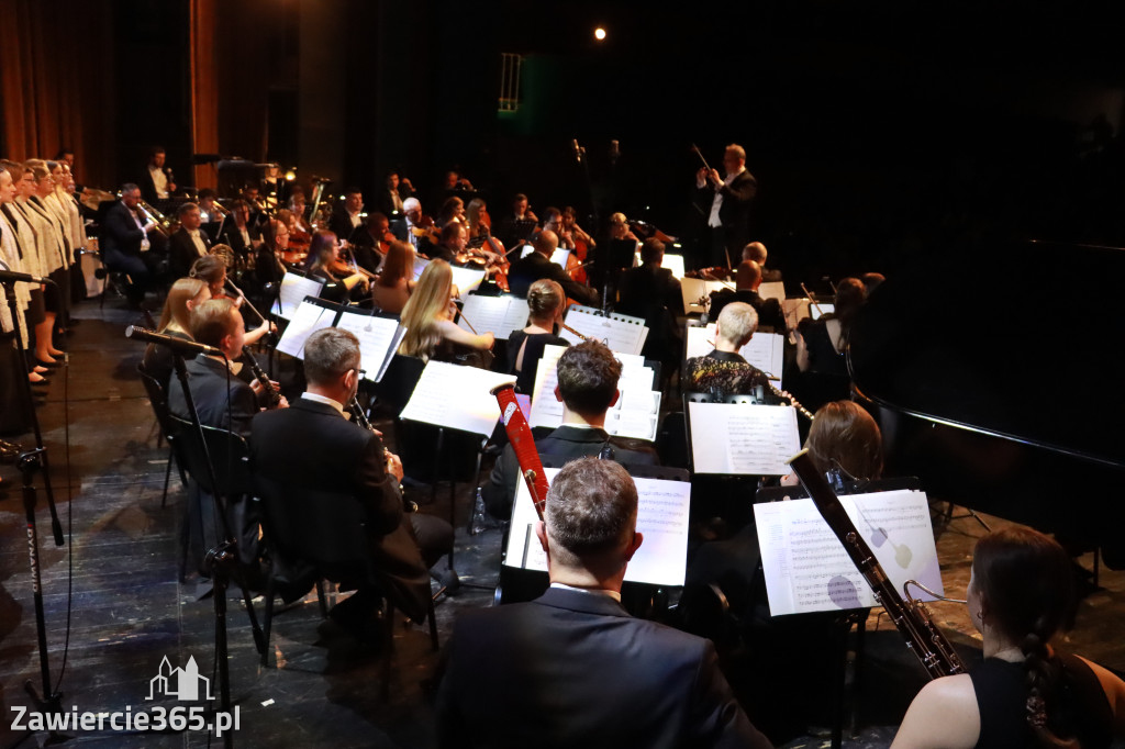 Fotorelacja II: Artyści Miastu - 110 lat Zawiercia. Koncert w Mok Zawiercie