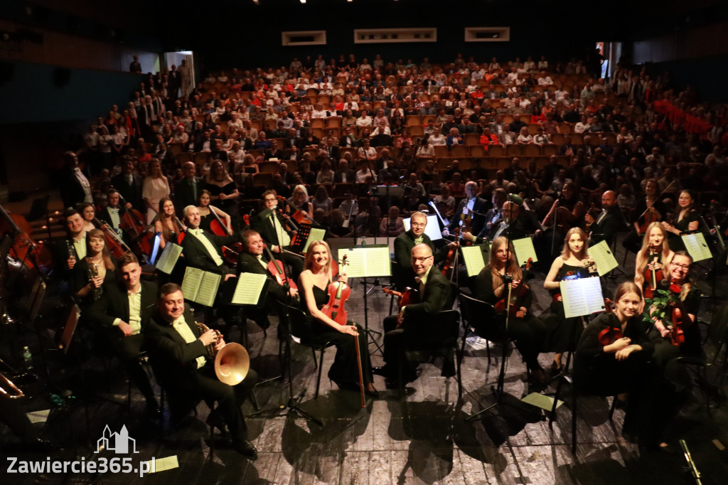 Fotorelacja II: Artyści Miastu - 110 lat Zawiercia. Koncert w Mok Zawiercie