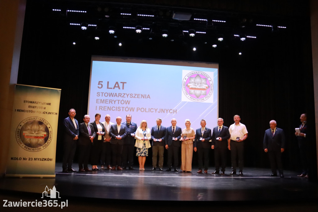 Fotorelacja I: 5 lat Stowarzyszenia Emerytów i Rencistów Policyjnych w Myszkowie