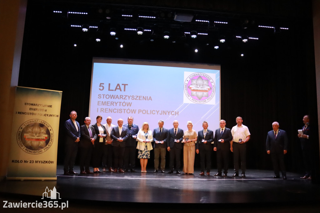 Fotorelacja I: 5 lat Stowarzyszenia Emerytów i Rencistów Policyjnych w Myszkowie