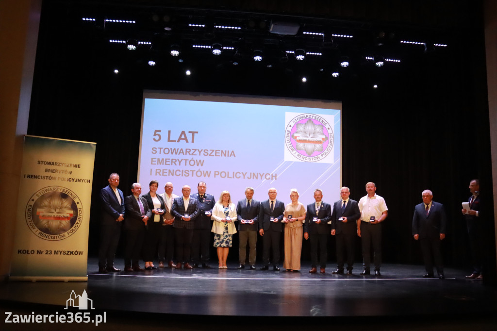 Fotorelacja I: 5 lat Stowarzyszenia Emerytów i Rencistów Policyjnych w Myszkowie
