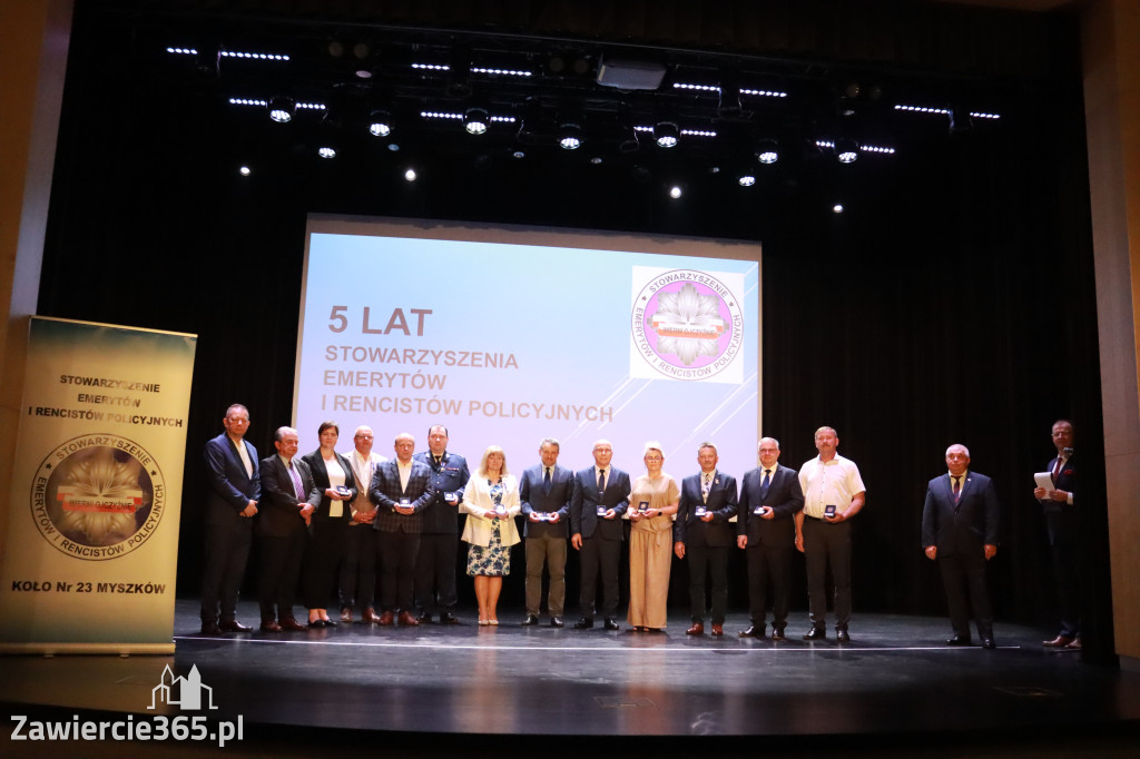 Fotorelacja I: 5 lat Stowarzyszenia Emerytów i Rencistów Policyjnych w Myszkowie