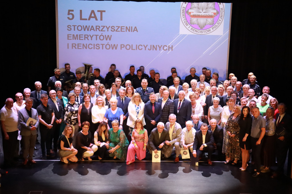 Fotorelacja II: 5 lat Stowarzyszenia Emerytów i Rencistów Policyjnych w Myszkowie