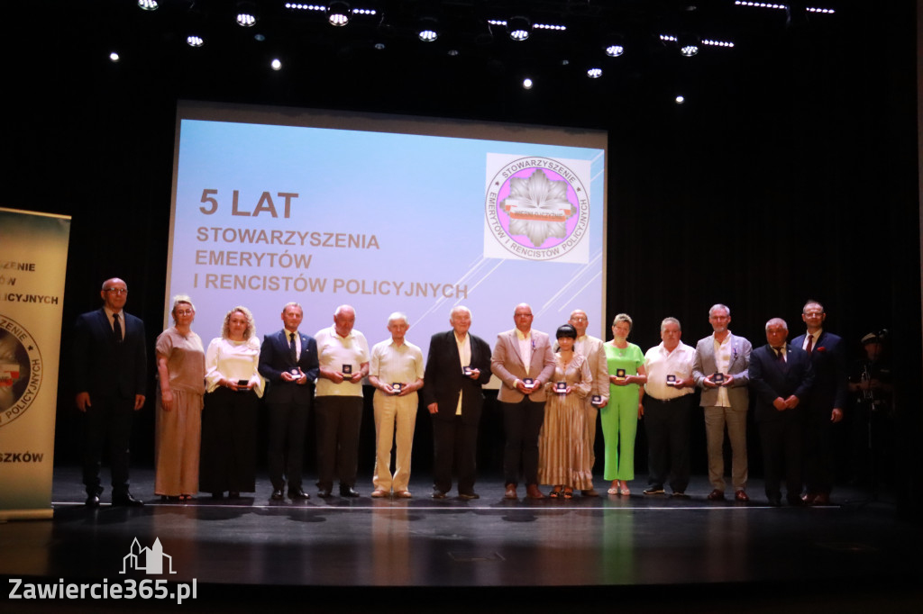 Fotorelacja II: 5 lat Stowarzyszenia Emerytów i Rencistów Policyjnych w Myszkowie