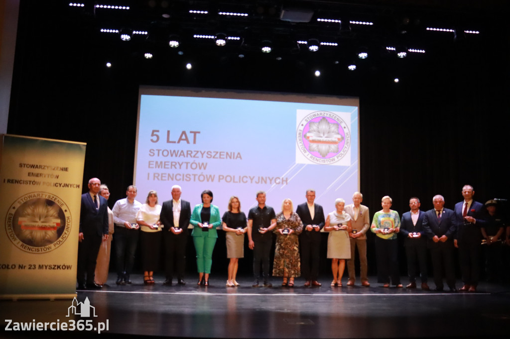 Fotorelacja II: 5 lat Stowarzyszenia Emerytów i Rencistów Policyjnych w Myszkowie