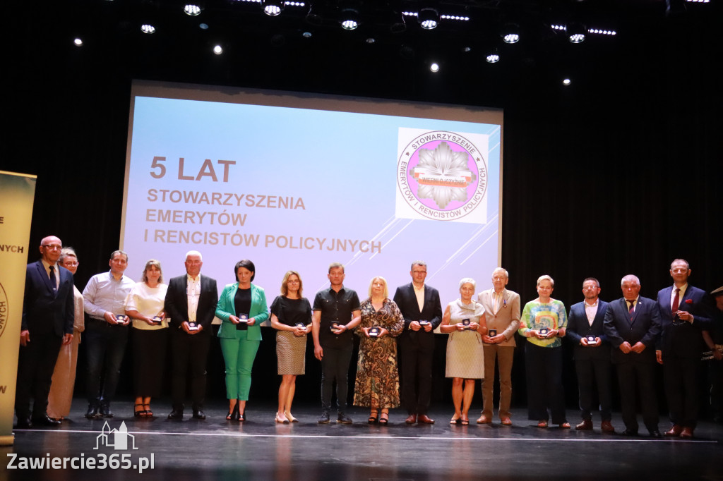 Fotorelacja II: 5 lat Stowarzyszenia Emerytów i Rencistów Policyjnych w Myszkowie