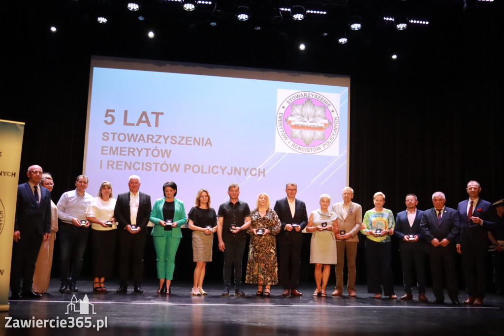 Fotorelacja II: 5 lat Stowarzyszenia Emerytów i Rencistów Policyjnych w Myszkowie
