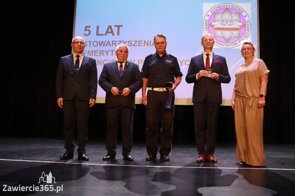 Fotorelacja II: 5 lat Stowarzyszenia Emerytów i Rencistów Policyjnych w Myszkowie
