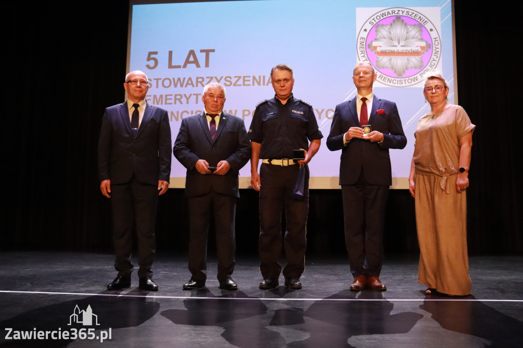 Fotorelacja II: 5 lat Stowarzyszenia Emerytów i Rencistów Policyjnych w Myszkowie