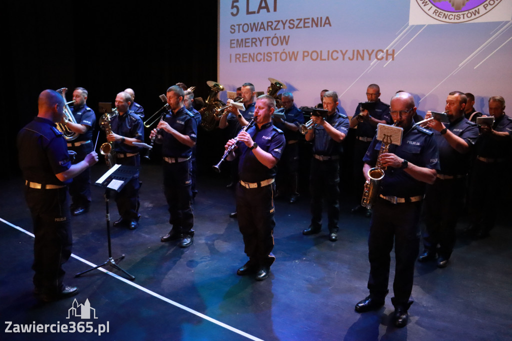 Fotorelacja II: 5 lat Stowarzyszenia Emerytów i Rencistów Policyjnych w Myszkowie