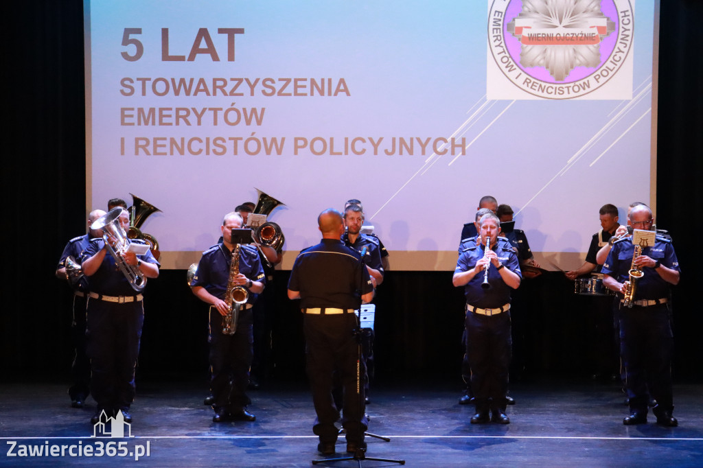 Fotorelacja II: 5 lat Stowarzyszenia Emerytów i Rencistów Policyjnych w Myszkowie