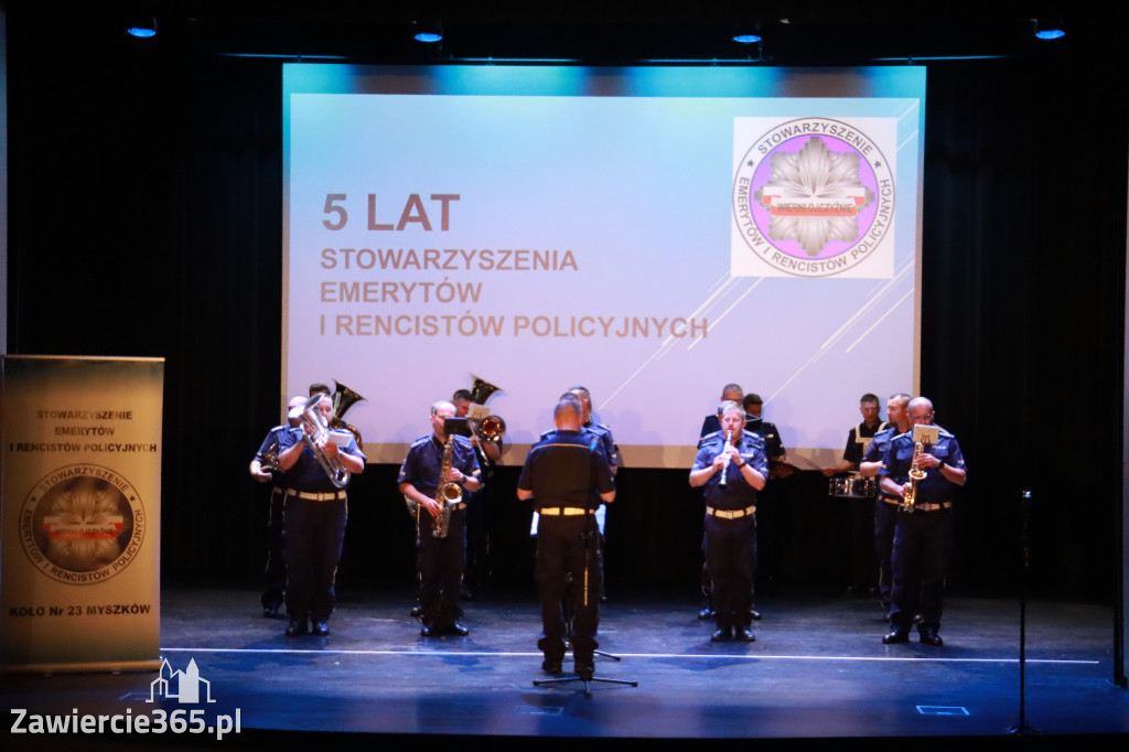 Fotorelacja II: 5 lat Stowarzyszenia Emerytów i Rencistów Policyjnych w Myszkowie